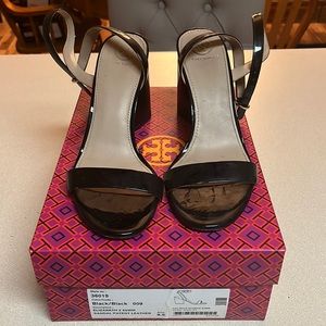 Tory Burch Elizabeth Sandal Patent leather black 9.5